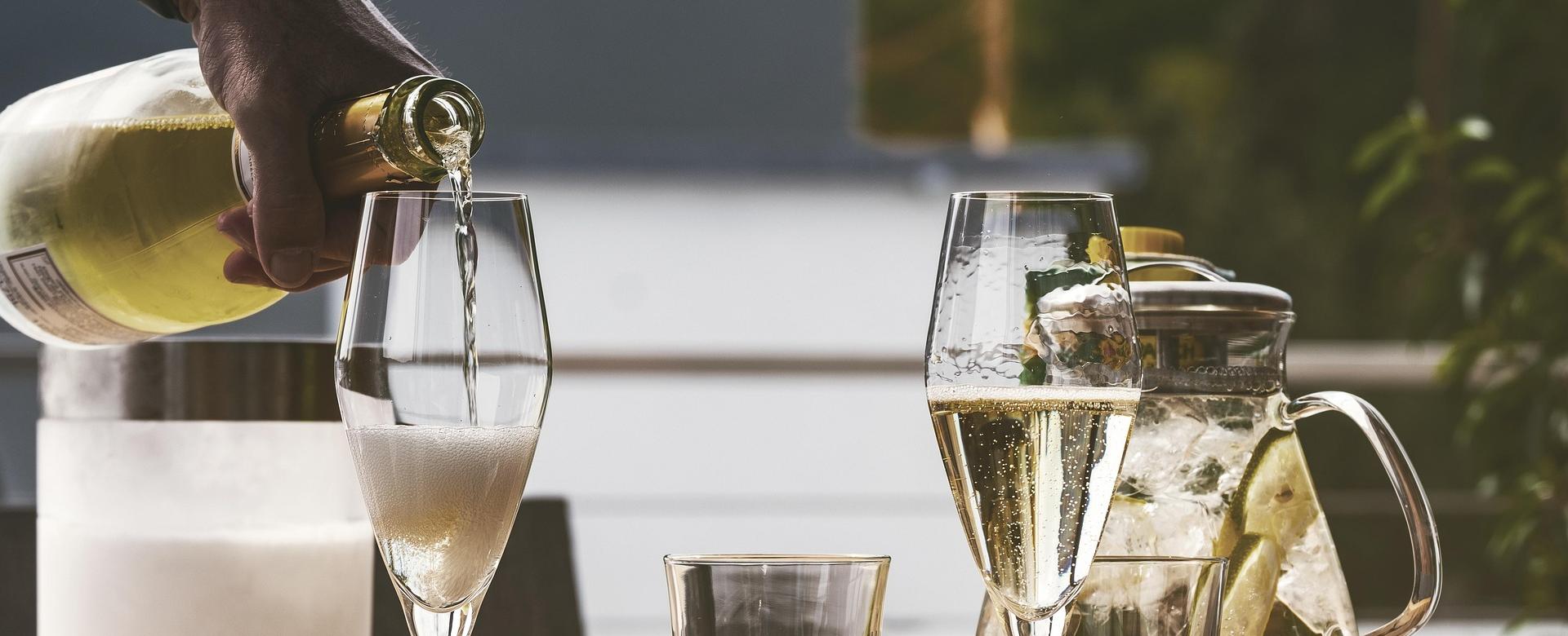 Liquor Store -Liquor Store drink 5087479 1920